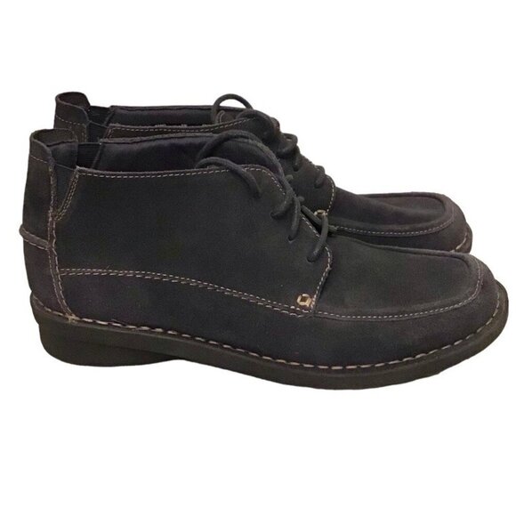 Clarks 8W Nikki Ankle Chukka Women’s Boots Smoke Blue Suede Leather Wide Width - Picture 1 of 12